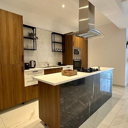 Pauliz Apartments ซาน กวานน์ ภายนอก รูปภาพ